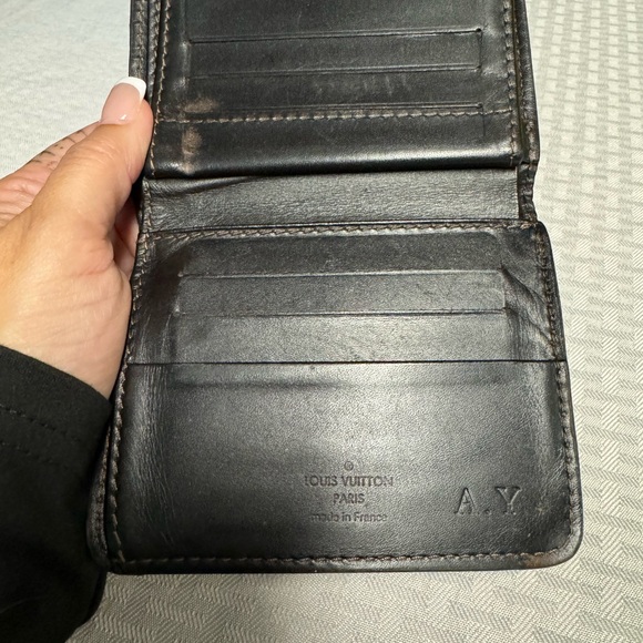 Louis Vuitton brown men’s bifold wallet - Picture 6 of 9